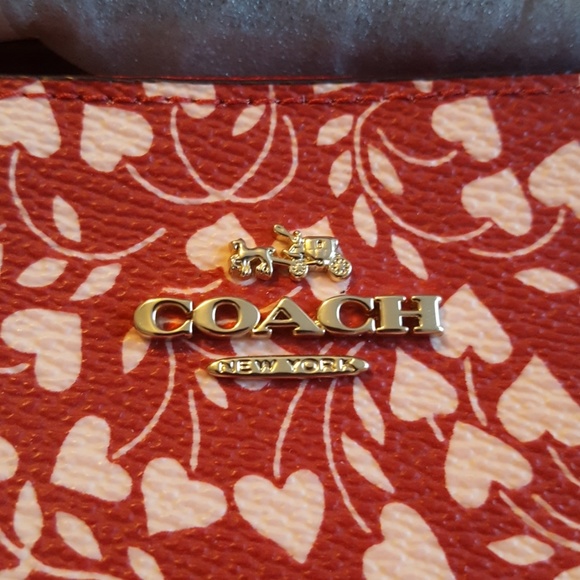 Brand new Coach wristlet - Picture 3 of 5